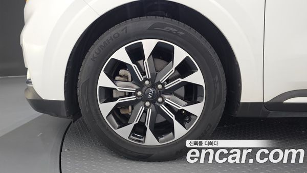 Kia Carnival 2021, фото 5