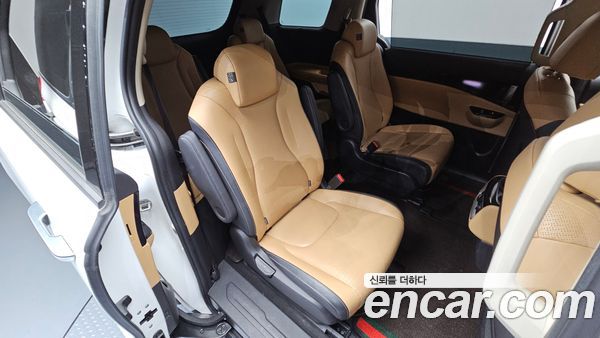 Kia Carnival 2021, фото 18