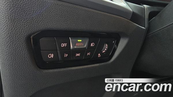 BMW 3 Series 2025, фото 25