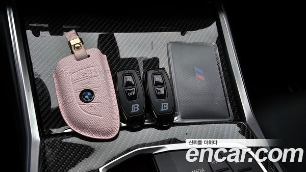 BMW 3 Series 2025, фото 30