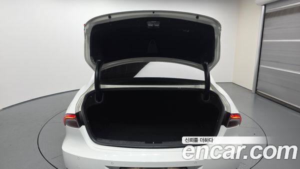 Hyundai Grandeur 2023, фото 25