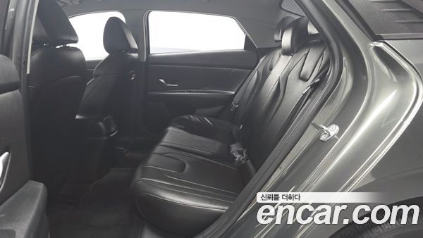 Hyundai Elantra 2022, фото 18