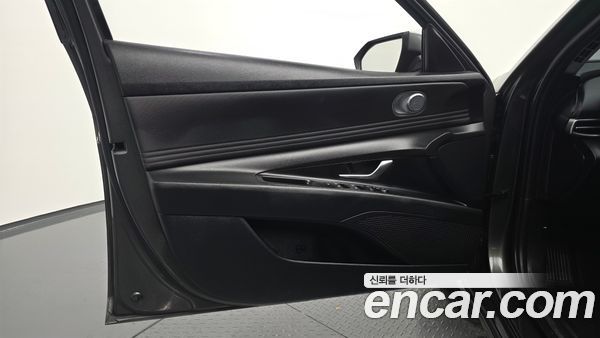 Hyundai Elantra 2022, фото 14