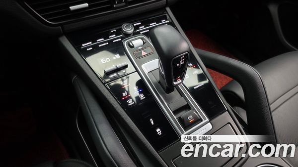 Porsche Cayenne 2021, фото 9