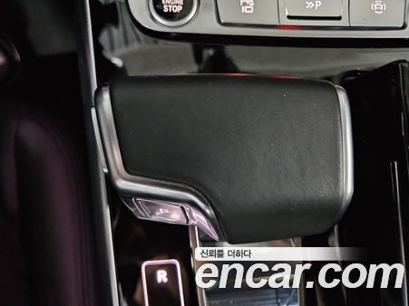 Audi Q7 2022, фото 9