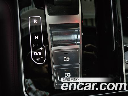 Audi Q7 2022, фото 15