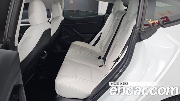 Tesla Model 3 2022, фото 12