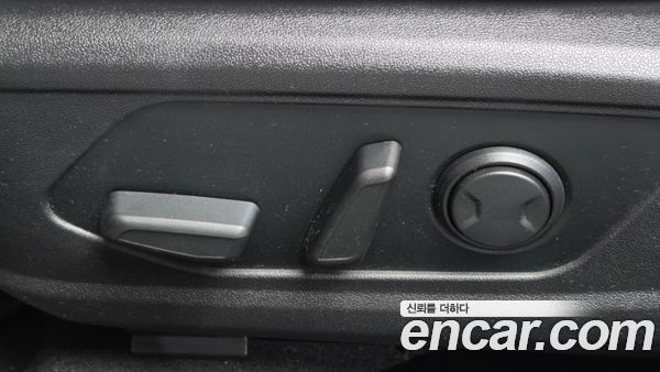Hyundai Elantra 2021, фото 31