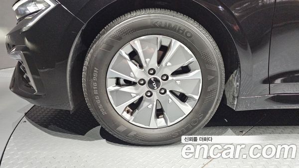 Kia K5 2025, фото 5