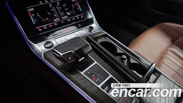 Audi A6 2021, фото 12