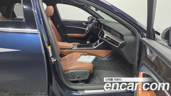 Audi A6 2021, фото 16