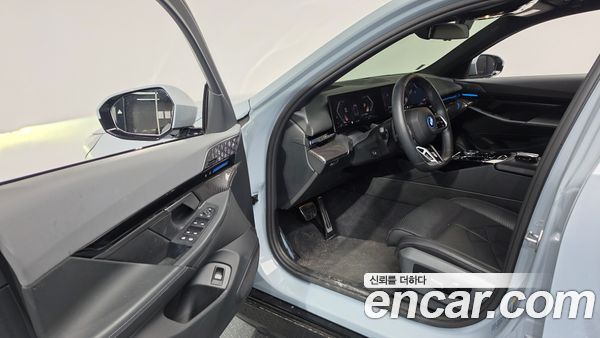 BMW 5 Series 2024, фото 13
