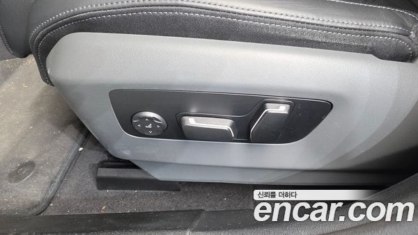 BMW 5 Series 2024, фото 31