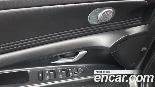 Hyundai Elantra 2023, фото 29