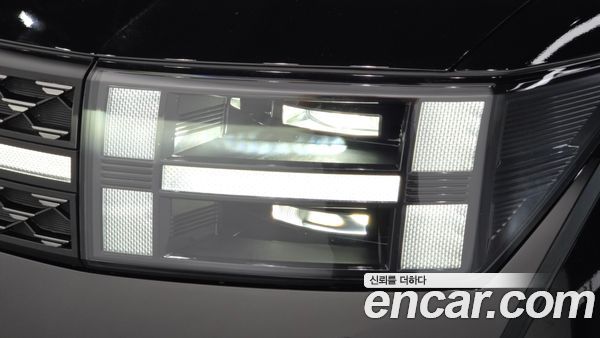 Hyundai Santa Fe 2025, фото 8