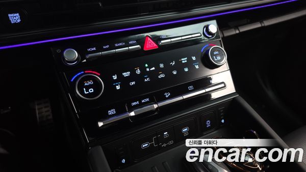 Hyundai Santa Fe 2025, фото 35