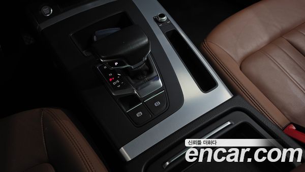 Audi Q5 2022, фото 12