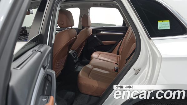 Audi Q5 2022, фото 17