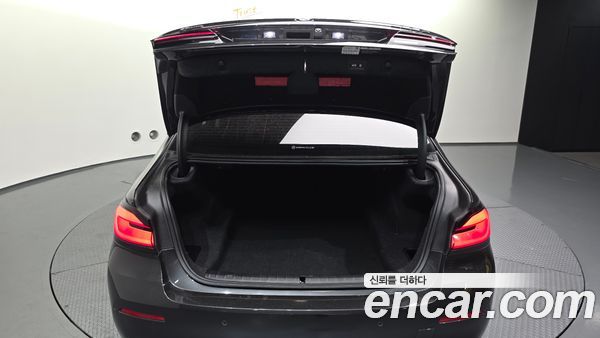 BMW 5 Series 2021, фото 26