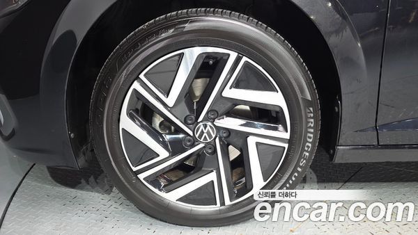 Volkswagen Jetta 2024, фото 5