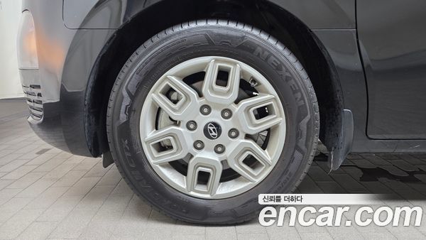 Hyundai Staria 2025, фото 4