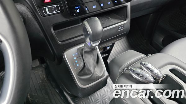 Hyundai Staria 2025, фото 11