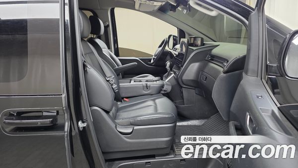 Hyundai Staria 2025, фото 15