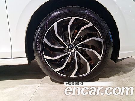 Volkswagen Golf 2024, фото 5