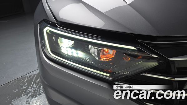 Volkswagen Jetta 2021, фото 7