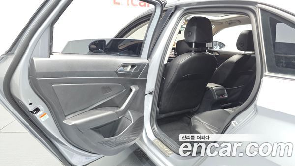Volkswagen Jetta 2021, фото 15