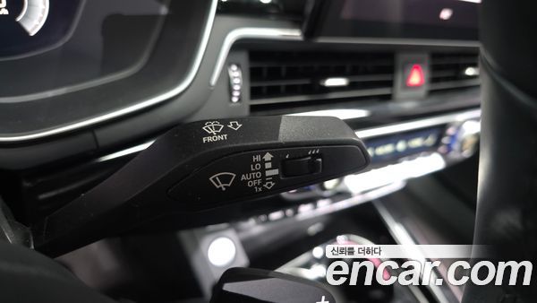 Audi A4 2021, фото 31