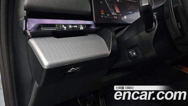 BMW 5 Series 2025, фото 30