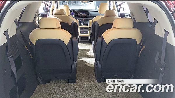 Kia Carnival 2021, фото 20