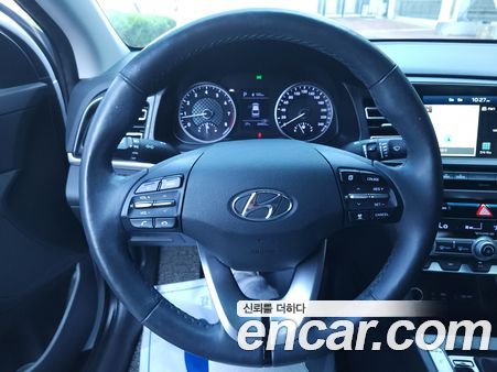 Hyundai Elantra 2020, фото 15