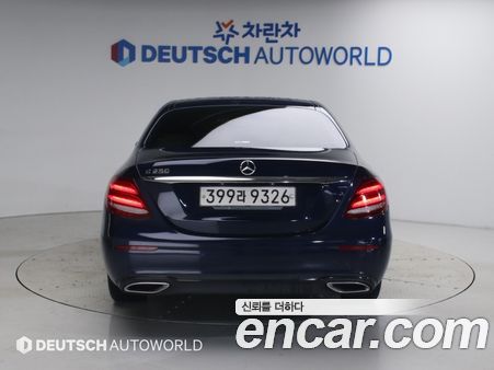 Mercedes-Benz E-Class 2020, фото 4