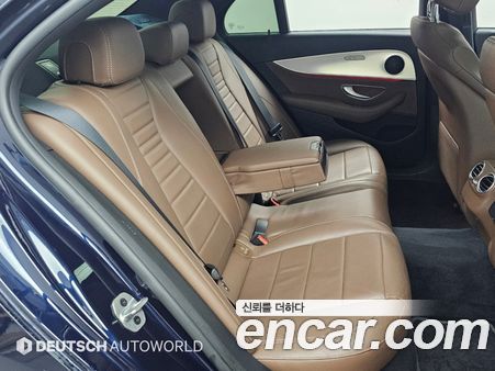 Mercedes-Benz E-Class 2020, фото 12