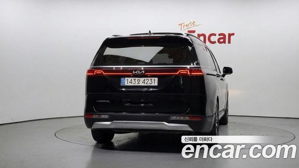 Kia Carnival 2023, фото 4