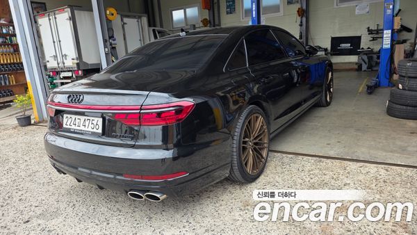 Audi A8 2020, фото 7