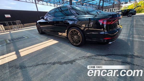 Audi A8 2020, фото 14