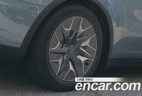 Tesla Model Y 2026, фото 5