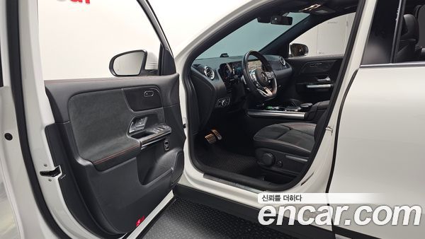 Mercedes-Benz GLA 2022, фото 13