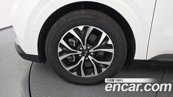 Kia Carnival 2021, фото 5