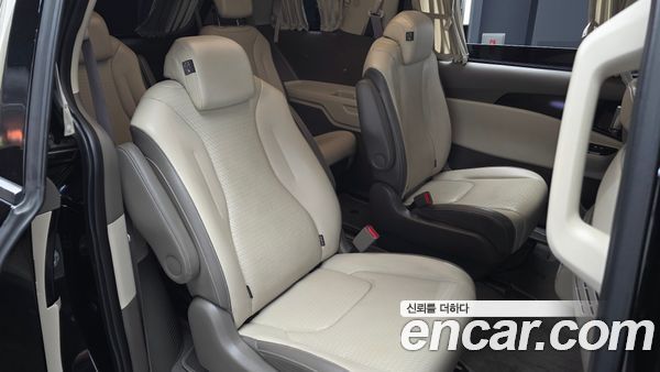 Kia Carnival 2023, фото 18