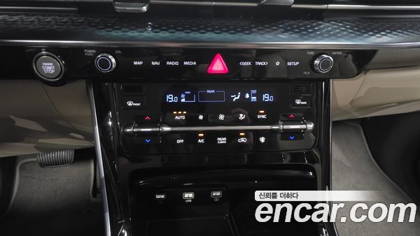 Kia Carnival 2023, фото 30