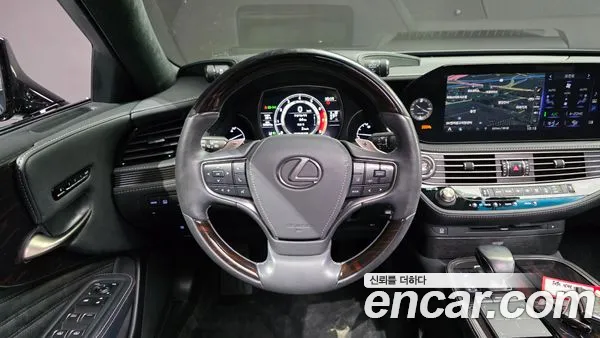 Lexus LS 2021, фото 13