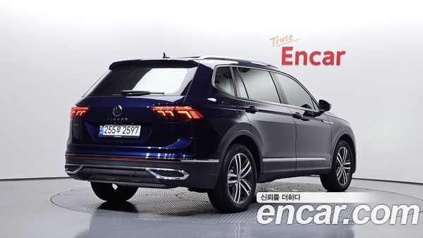 Volkswagen Tiguan 2023, фото 2
