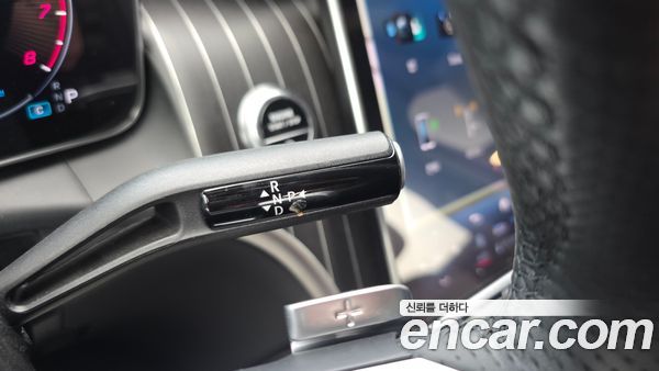 Mercedes-Benz GLC 2024, фото 12