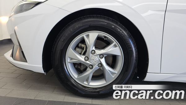 Hyundai Elantra 2021, фото 5