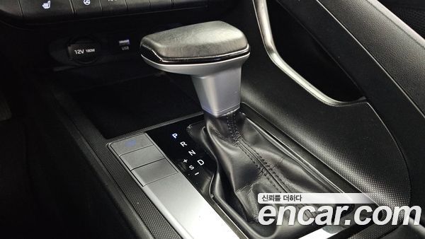 Hyundai Elantra 2021, фото 12