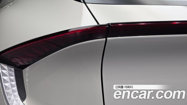 Kia EV6 2023, фото 9